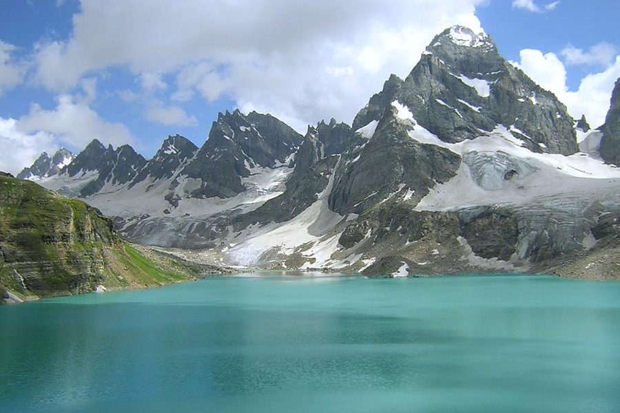 Tarsar Marsar Lakes Trek